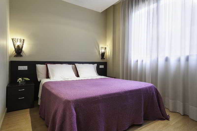 Short Stay Group Camp Nou Serviced Apartments バルセロナ エクステリア 写真