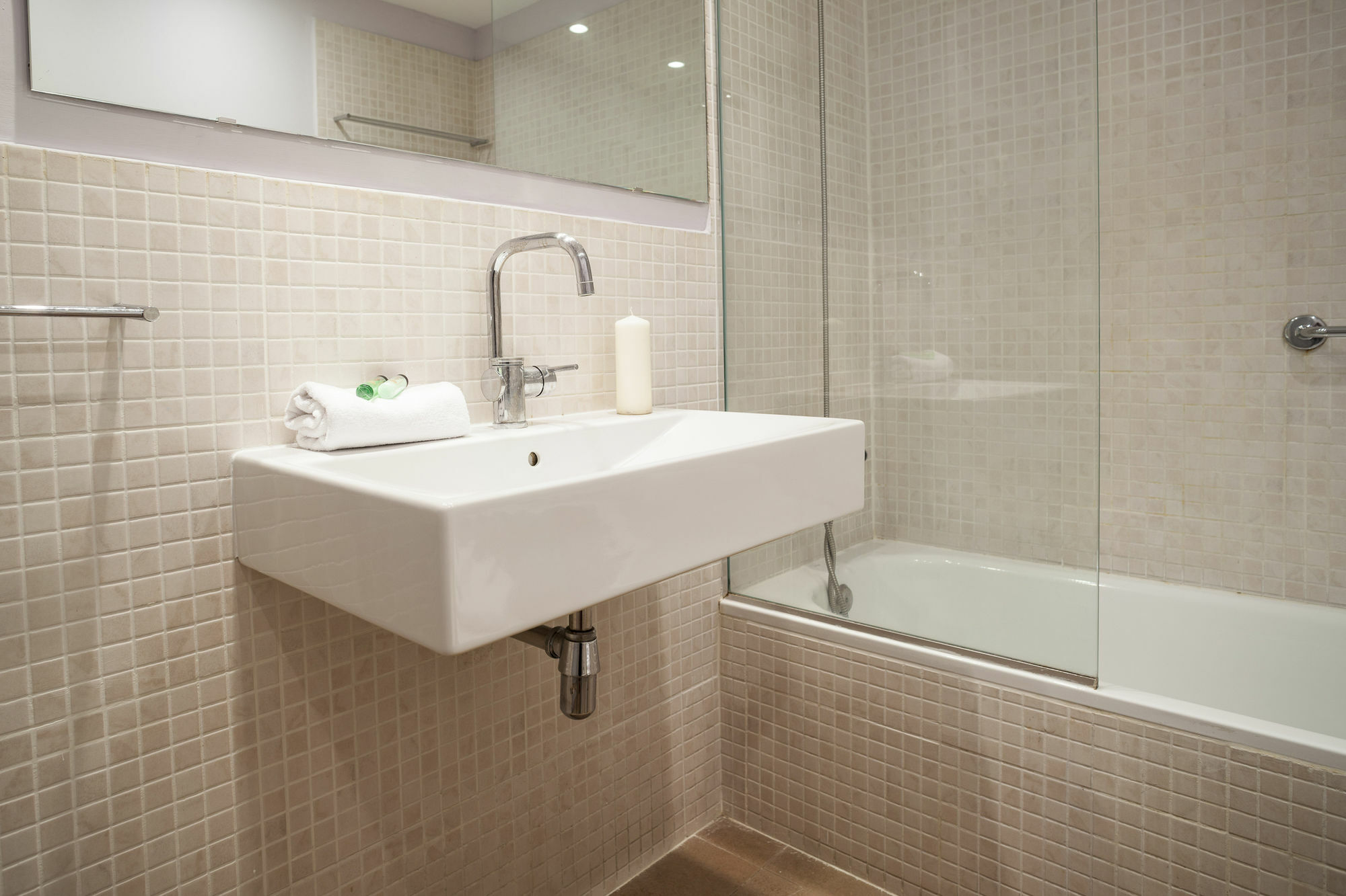 Short Stay Group Camp Nou Serviced Apartments バルセロナ エクステリア 写真