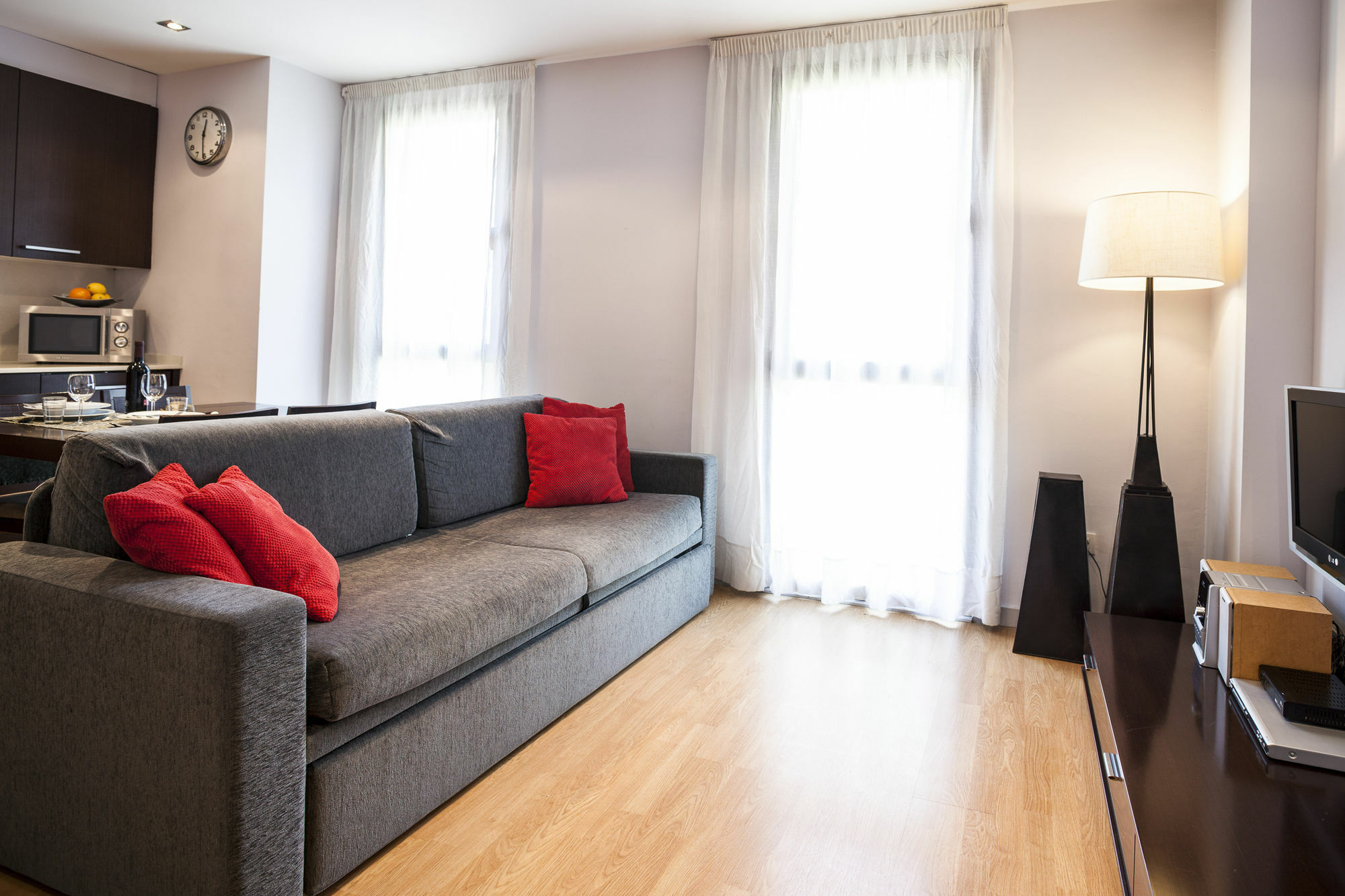 Short Stay Group Camp Nou Serviced Apartments バルセロナ エクステリア 写真